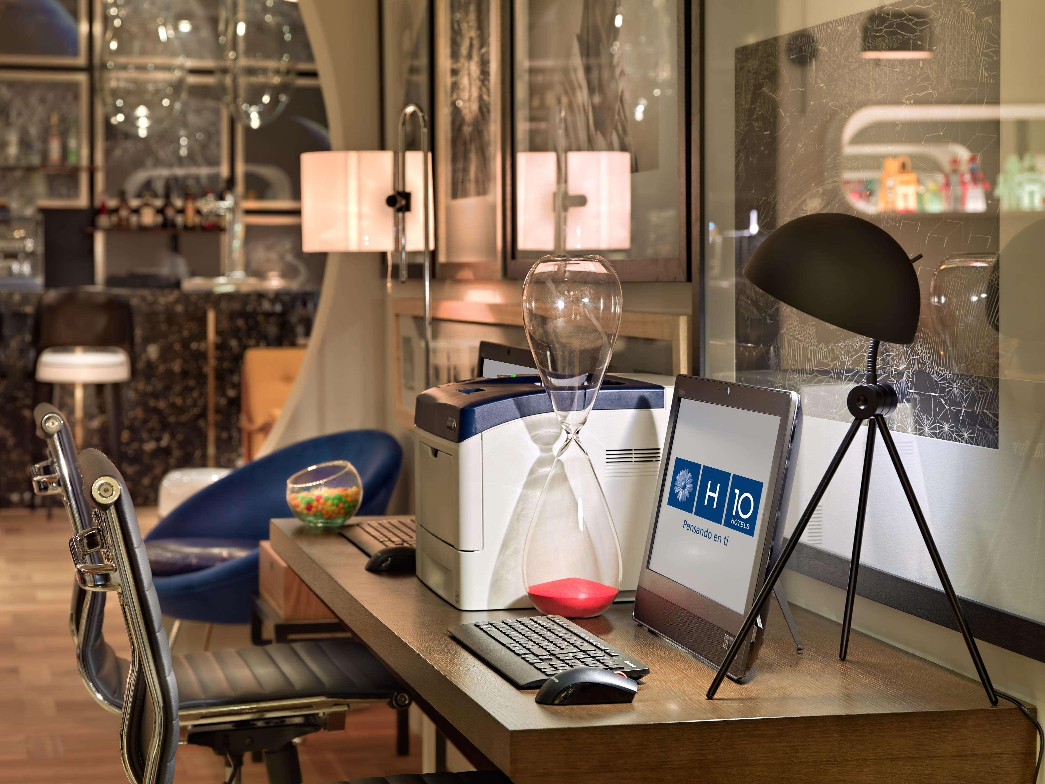 H10 Cubik 4* Sup Hotel Barcelona Buitenkant foto